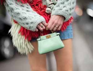 micro handbag trend