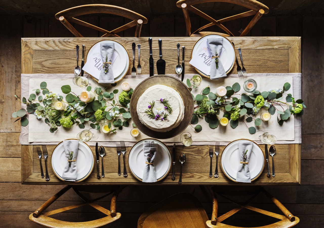 wooden oak table