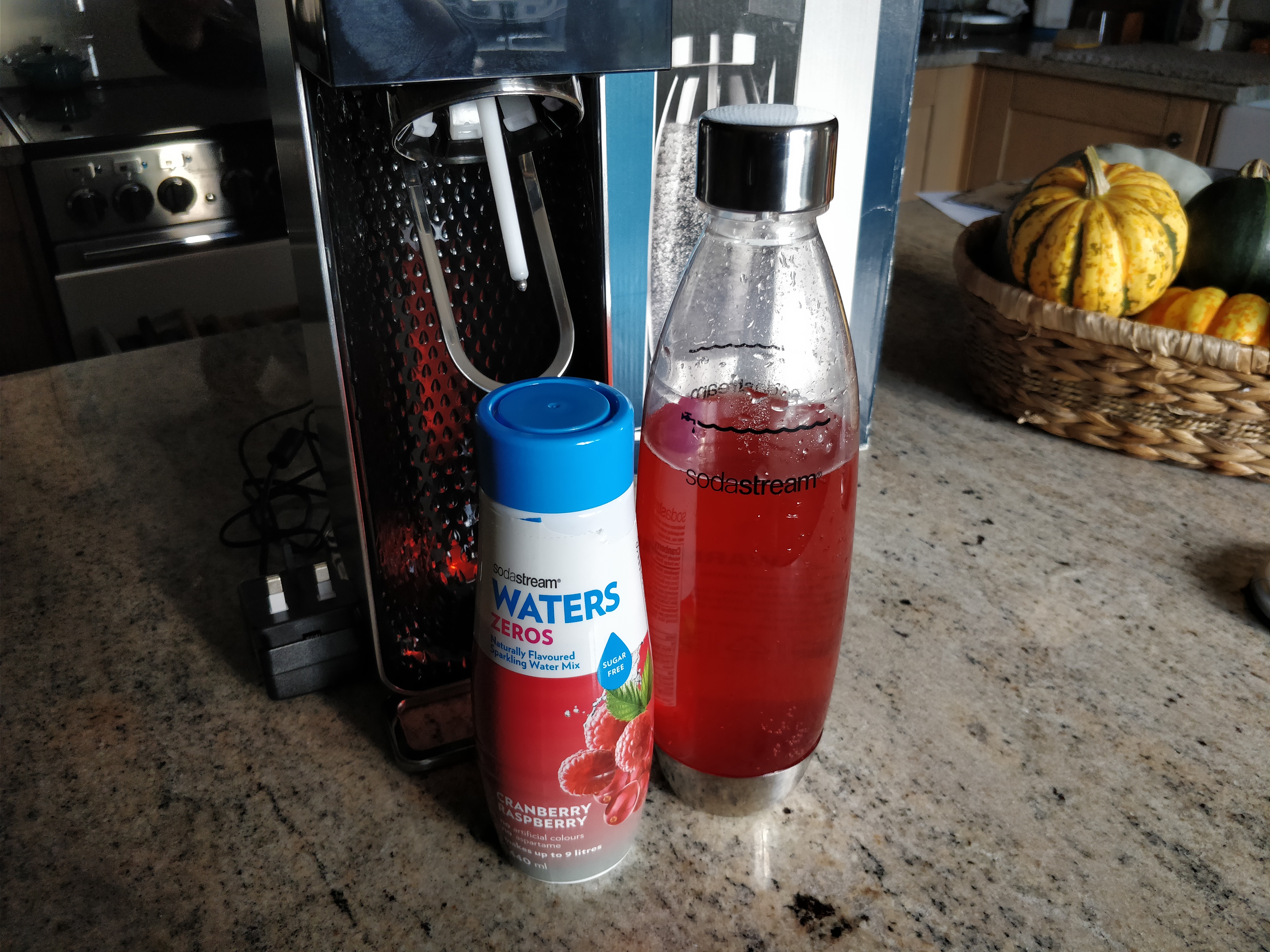 SodaStream Jet Sparkling Watermaker